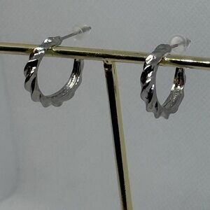 Small silver hoops